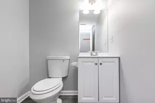 13608 Deerwater Dr, Germantown, MD 20874 - Photo 5