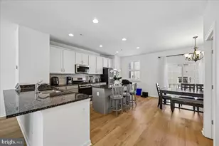 14311 Summit View Ln, Rockville, MD 20850 - Photo 9