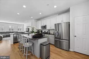 14311 Summit View Ln, Rockville, MD 20850 - Photo 11