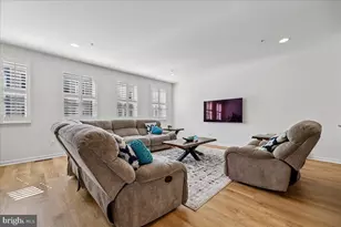 14311 Summit View Ln, Rockville, MD 20850 - Photo 5