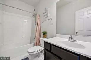 14311 Summit View Ln, Rockville, MD 20850 - Photo 23