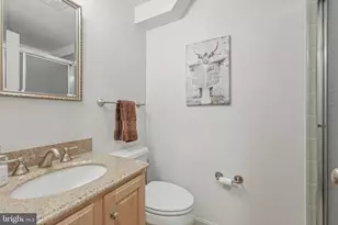 10300 Crown Point Ct, Potomac, MD 20854 - Photo 45