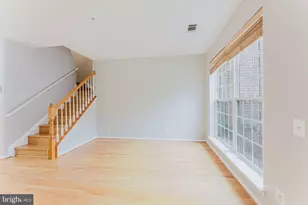 335 Fallsgrove Dr, Rockville, MD 20850 - Photo 15