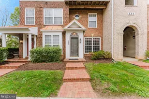 335 Fallsgrove Dr, Rockville, MD 20850 - Photo 9