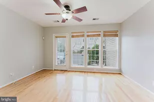 335 Fallsgrove Dr, Rockville, MD 20850 - Photo 19