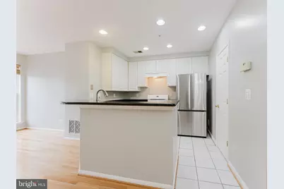 335 Fallsgrove Drive #38, Rockville, MD 20850 - Photo 25