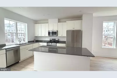 2106 Henson Norris St, Rockville, MD 20850 - Photo 7