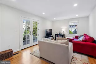 7910 Kentbury Dr, Bethesda, MD 20814 - Photo 27