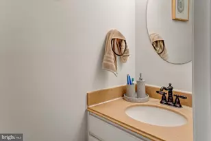 20403 Ivybridge Ct, Montgomery Village, MD 20886 - Photo 21