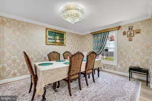 10904 Gainsborough Rd, Potomac, MD 20854 - Photo 21