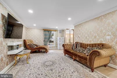 10904 Gainsborough Road, Potomac, MD 20854 - Photo 5