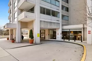 5500 Friendship Blvd, Chevy Chase, MD 20815 - Photo 3