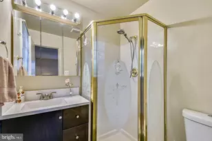 11806 Seven Locks Rd, Potomac, MD 20854 - Photo 9