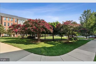 327 Cross Green Street #327B, Gaithersburg, MD 20878 - Photo 27