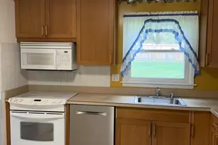 12141 Suffolk Terrace, Gaithersburg, MD 20878 - Photo 5