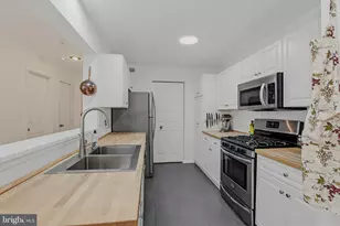 10007 Vanderbilt Cir, Rockville, MD 20850 - Photo 15