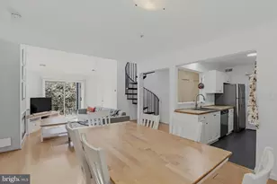 10007 Vanderbilt Cir, Rockville, MD 20850 - Photo 13