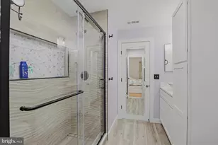 10007 Vanderbilt Cir, Rockville, MD 20850 - Photo 21