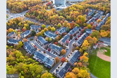 1040 Grand Oak Way, Rockville, MD 20852 - Photo 3