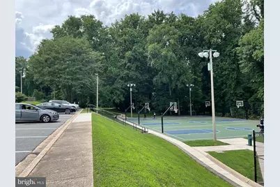 1040 Grand Oak Way, Rockville, MD 20852 - Photo 15