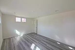 12111 Portree Dr, Rockville, MD 20852 - Photo 15