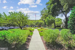 4977 Battery Ln, Bethesda, MD 20814 - Photo 29