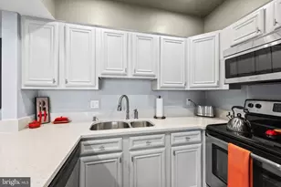 10823 Hampton Mill Terrace, Rockville, MD 20852 - Photo 11