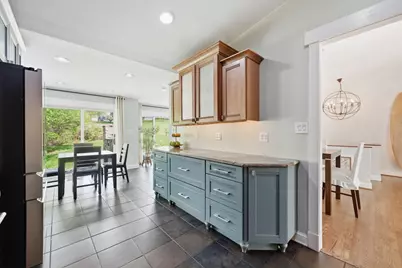 9825 Betteker Lane, Potomac, MD 20854 - Photo 5
