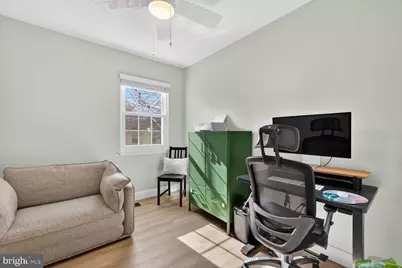15745 Ambiance Drive, Gaithersburg, MD 20878 - Photo 5