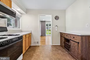 113 Hutton St, Gaithersburg, MD 20877 - Photo 13