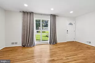 113 Hutton St, Gaithersburg, MD 20877 - Photo 9