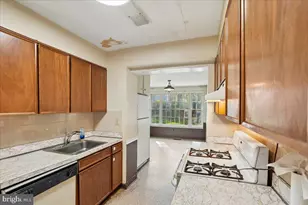 12015 Claridge Rd, Silver Spring, MD 20902 - Photo 17