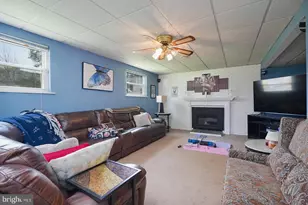 8926 Blue Smoke Dr, Gaithersburg, MD 20879 - Photo 17