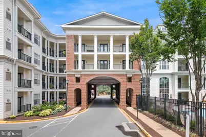11 Arch Place #373, Gaithersburg, MD 20878 - Photo 1