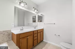 23209 Observation Dr, Clarksburg, MD 20871 - Photo 21