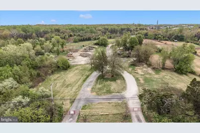 16127 Old Columbia Pike, Burtonsville, MD 20866 - Photo 7