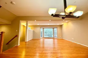 11433 Hollowstone Dr, Rockville, MD 20852 - Photo 5