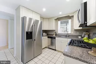 15540 Peach Leaf Ln, N Potomac, MD 20878 - Photo 9