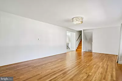 16617 Killdeer Drive, Rockville, MD 20855 - Photo 9