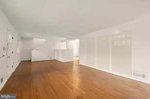 6112 Madawaska Rd, Bethesda, MD 20816 - Photo 9