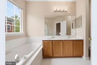 13050 Town Commons Drive, Germantown, MD 20874 - Photo 27