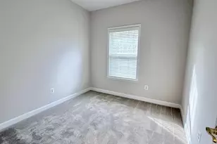 300 Garden View Square, Rockville, MD 20850 - Photo 25