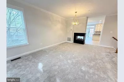 300 Garden View Square, Rockville, MD 20850 - Photo 9