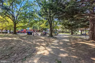 5343 Pooks Hill Rd, Bethesda, MD 20814 - Photo 41