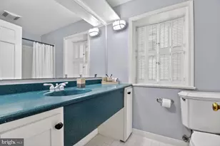 9325 Renshaw Dr, Bethesda, MD 20817 - Photo 37