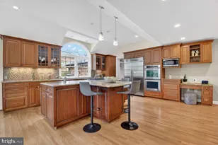 9325 Renshaw Dr, Bethesda, MD 20817 - Photo 15