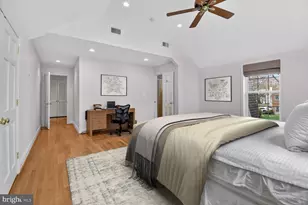 9325 Renshaw Dr, Bethesda, MD 20817 - Photo 33