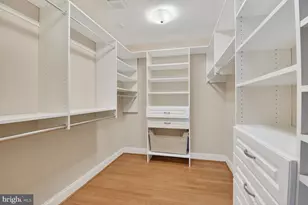 9325 Renshaw Dr, Bethesda, MD 20817 - Photo 31