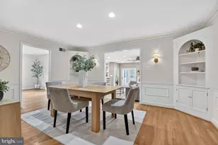 9325 Renshaw Dr, Bethesda, MD 20817 - Photo 13