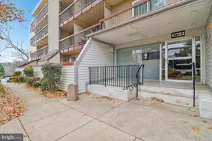 10300 Westlake Dr, Bethesda, MD 20817 - Photo 15